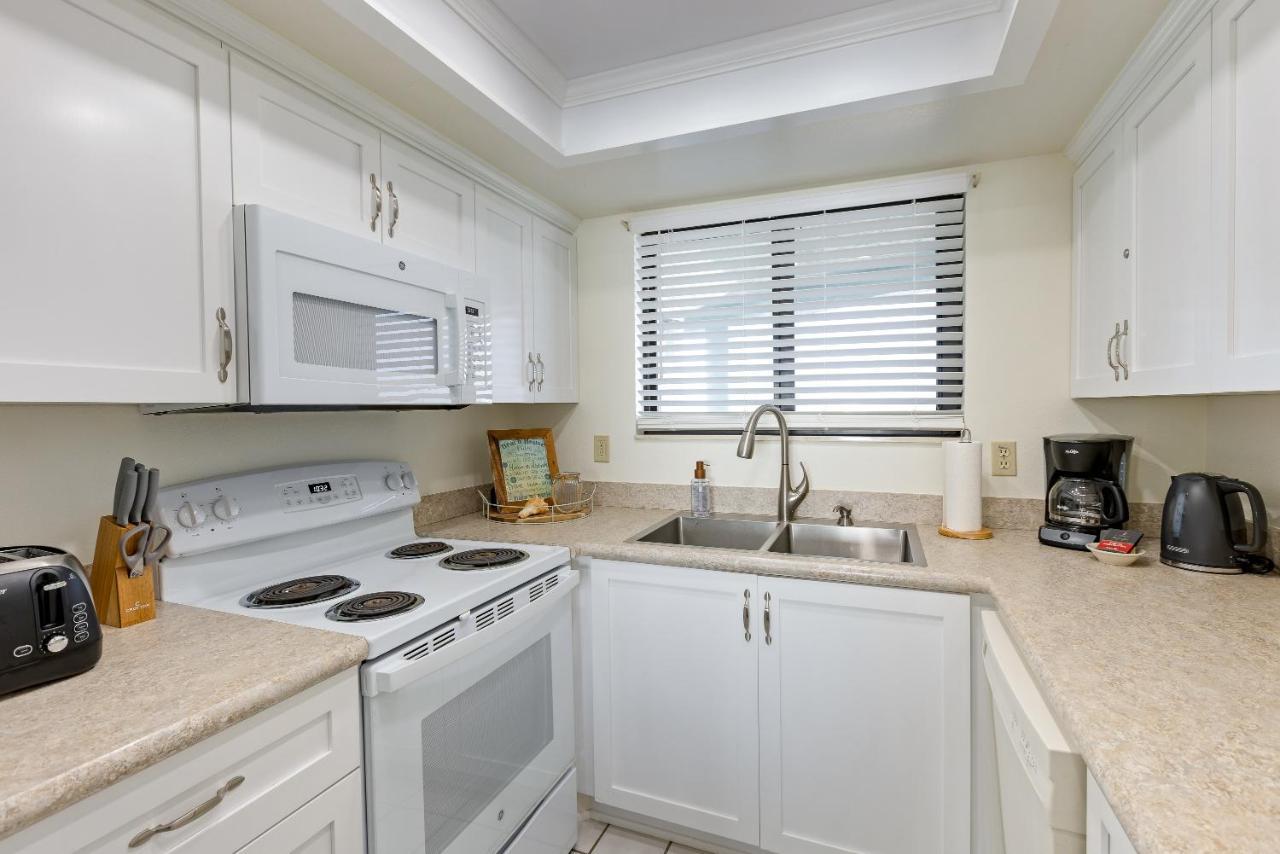 Ocean View With A Beachfront Pool At Ocean Trillium Condo ~ 403 New Smyrna Beach Exteriör bild