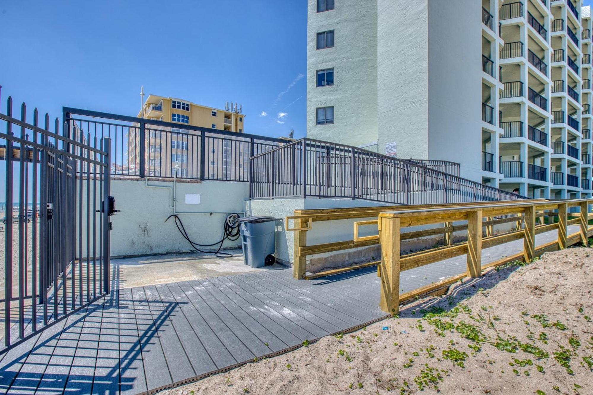 Ocean View With A Beachfront Pool At Ocean Trillium Condo ~ 403 New Smyrna Beach Exteriör bild